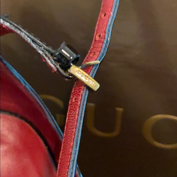 Gucci Patent Black Wedge w/wedge horse-bit - Picture 9 of 11